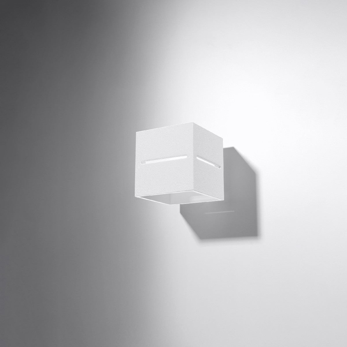 Wall lamp LOBO white