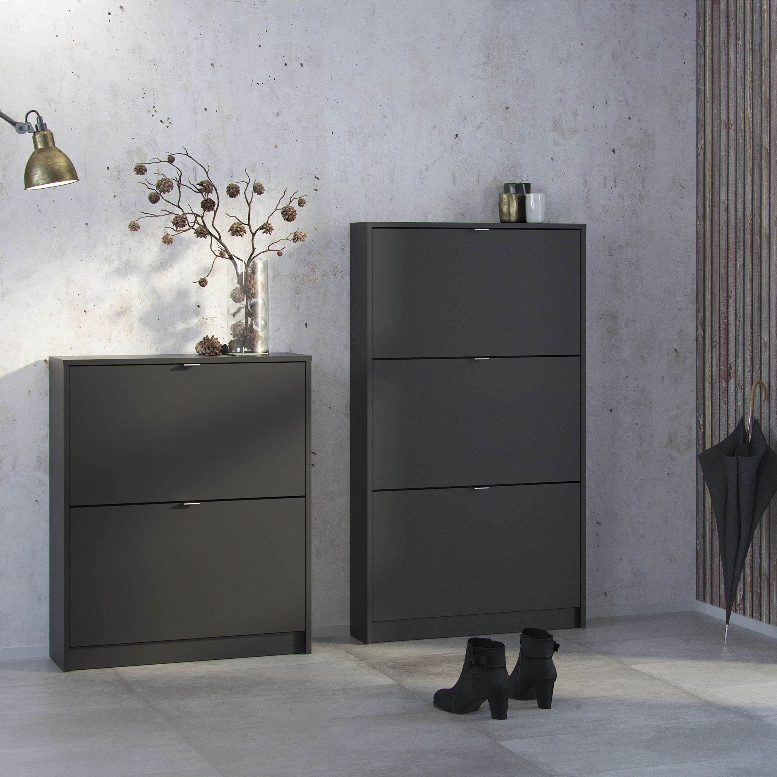 Shoes Shoe cabinet w. 3 tilting doors and 1 layer in Matt Black